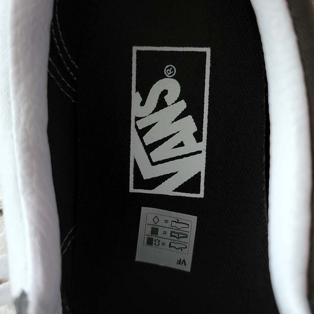 NWT Vans Old Skool Mix and Match Skate Sneaker, unisex - Picture 6 of 6